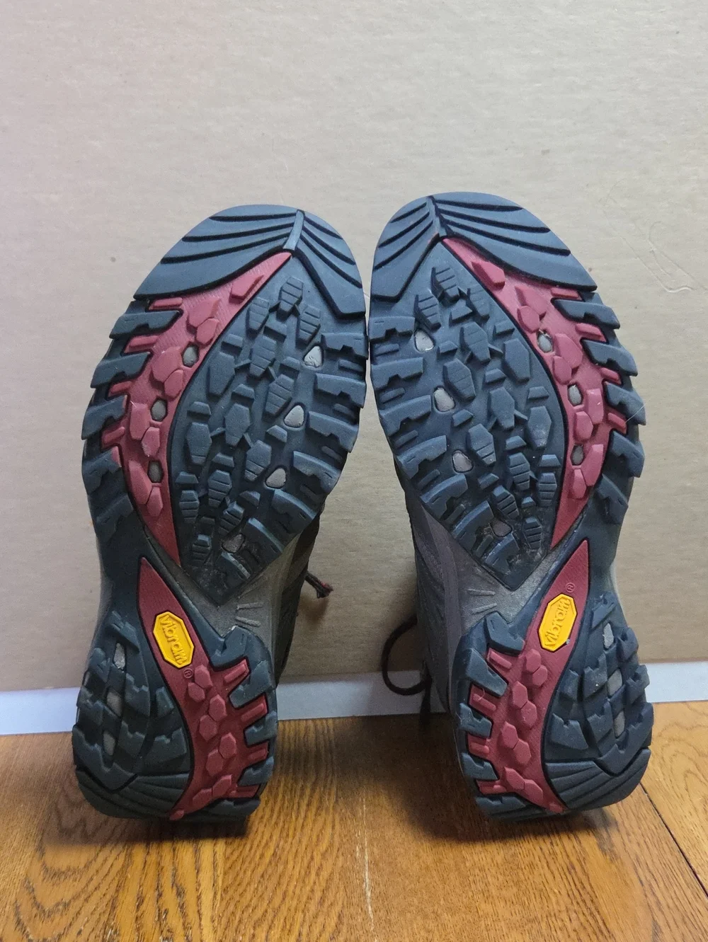 The North Face Hedgehog Fastpack GTX hiking shoes. 2019 Size 9.5 *needs Laces*